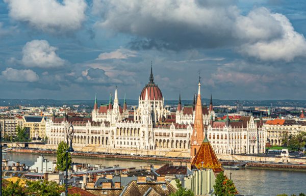 סיורים בעברית בבודפשט – כשפפריקה פוגשת עברית עם חיוך